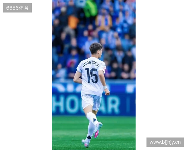 阿斯:佩德里预计将在对阿拉维斯时复出,并出战大约15分钟